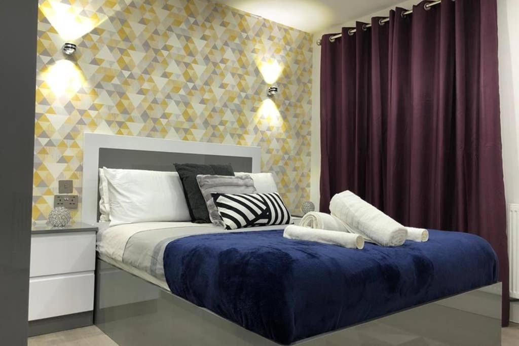 Morden Central Self Contained Flat By Cozynest Reading Exterior foto